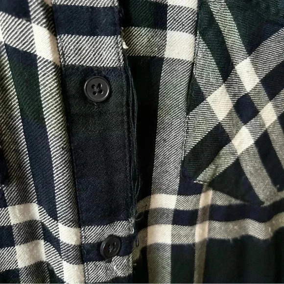 Lucky Brand Flannel (slightly distressed) - Size Large - Picture 4 of 5